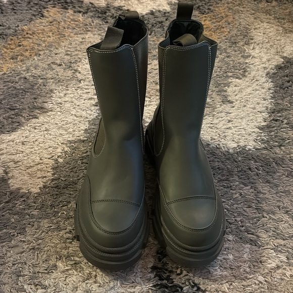 Missguided Dark Green Boots Ankle Olive Army Booties Shoes - Picture 2 of 7